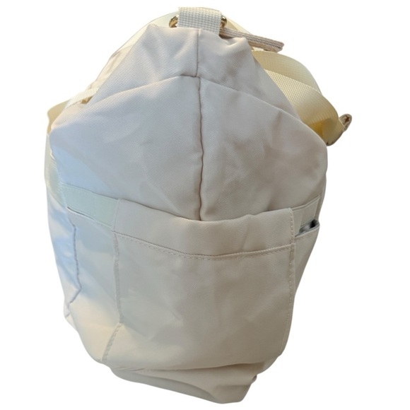 $15 (ππΌππ πΎππΌππΎπ)ETRONIK BIEGE GYM/USB DUFFEL BAG - Picture 14 of 16